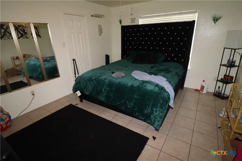 Picture 4