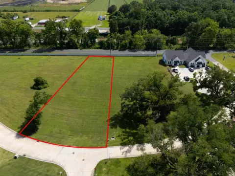 Land in The Settlement