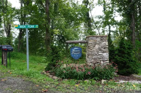 River Crest Homesite in Burnsville