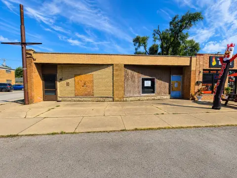 Vacant Storefront with Open Layout