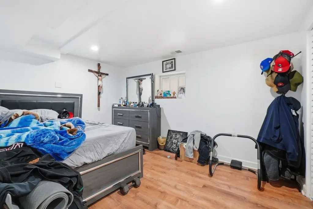 Picture 33