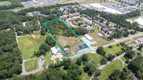 Tupelo Commercial Property with Acreage