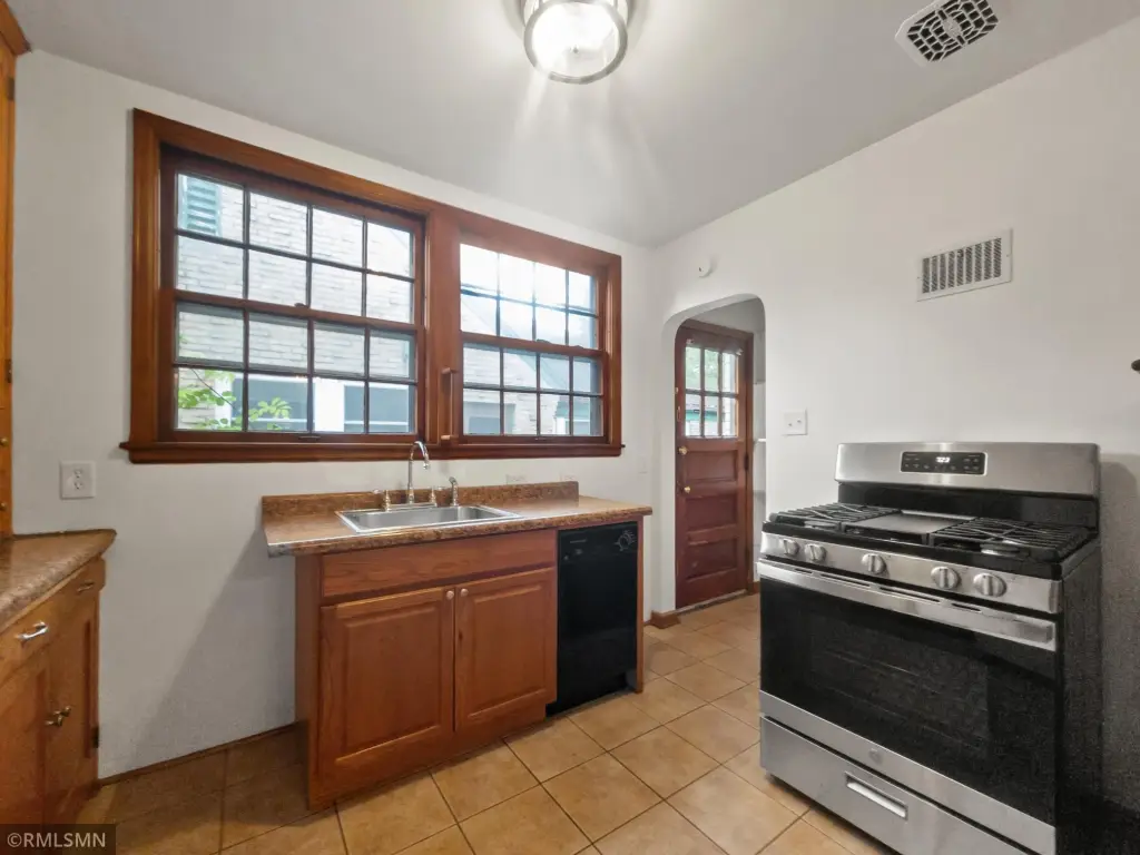 Picture 16