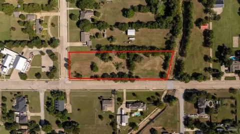 Expansive Lot in North Richland Hills