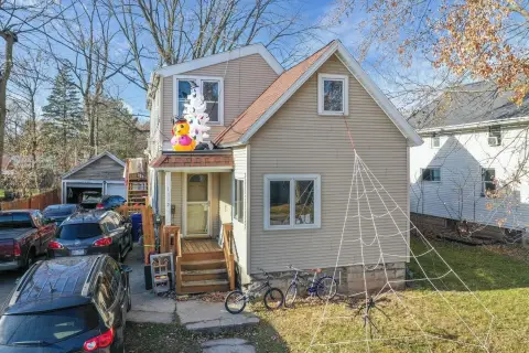 Duplex Near Downtown Appleton