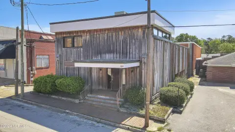 Renovated Office Building with Apartment