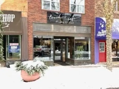 Renovated Commercial Space in Downtown