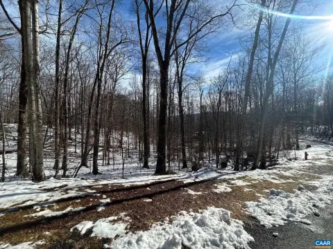 Large Lot in Wintergreen, VA