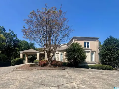 Versatile Commercial Property in Center Point