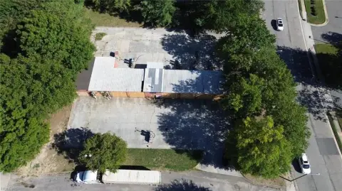 One-Story Car Wash Building