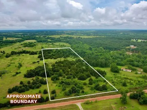 Versatile Acreage in Coyle, OK