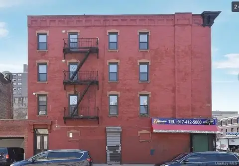 East Harlem Storefront on 2nd