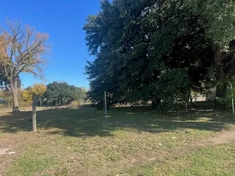 Vacant Lot Near Trinity River