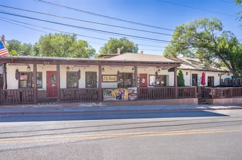 Canyon Road Commercial Space Available