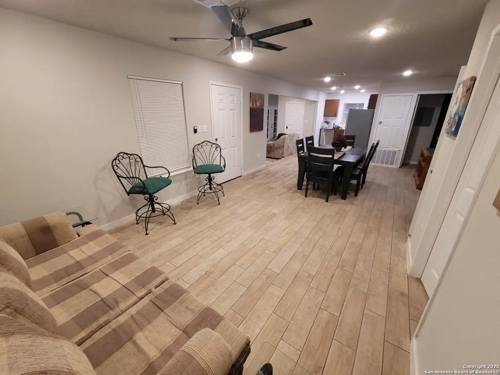 Picture 10