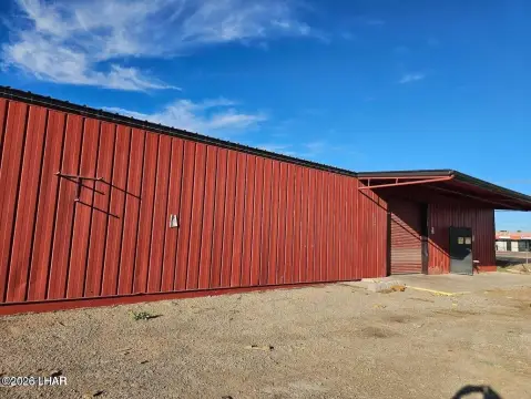 Mixed-Use Property with Showroom