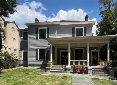 Piedmont Avenue Office Suite