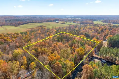 Residential Land in Louisa County