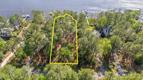 Waterfront Lot in Fairfield Harbour