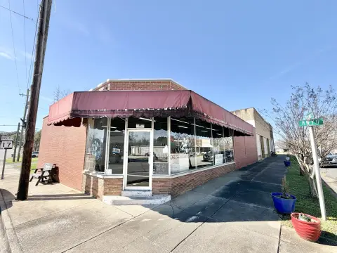 Downtown Millport Commercial Opportunity