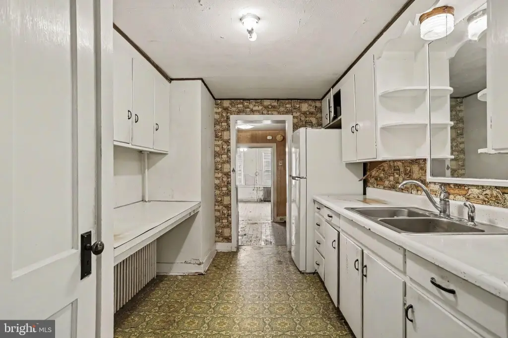Picture 11