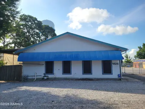 Flex Space with Roll-Up Doors