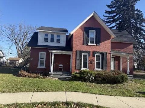 Updated Triplex in Mount Clemens