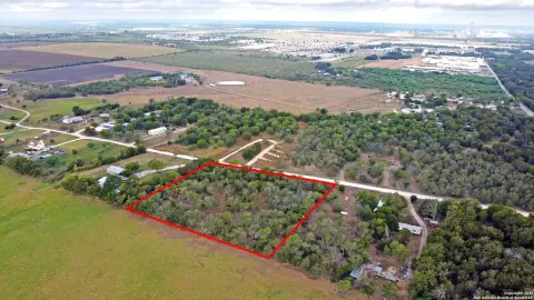 Undeveloped Land Near IH 35