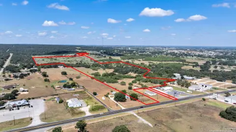 Expansive Land in La Vernia, TX