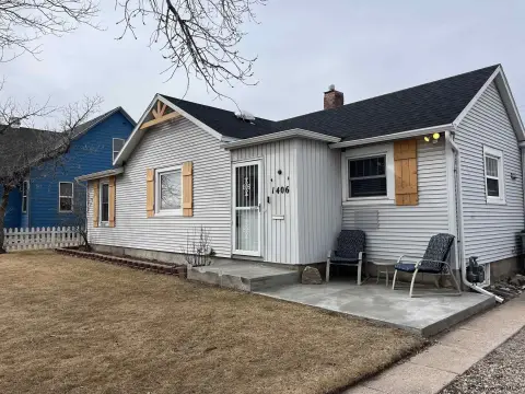 Duplex with Detached Studio Apartment