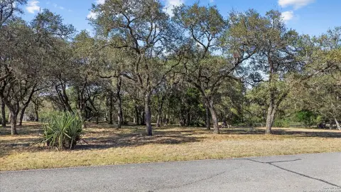 Residential Lot in Garden Ridge