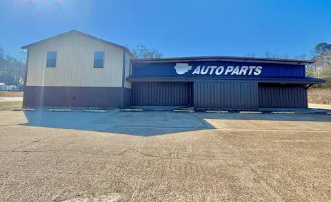 Commercial Building with Highway Frontage