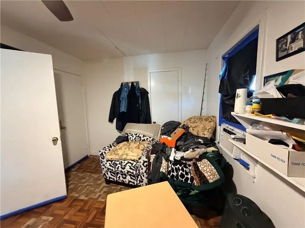 Picture 10