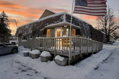 West Bloomfield Barber Shop Building
