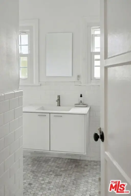 Picture 18