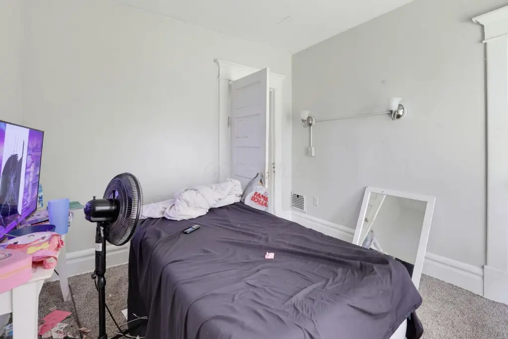 Picture 18