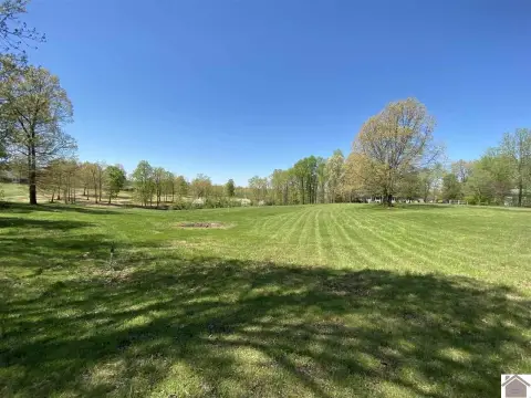 Benton, KY Golf Course Frontage