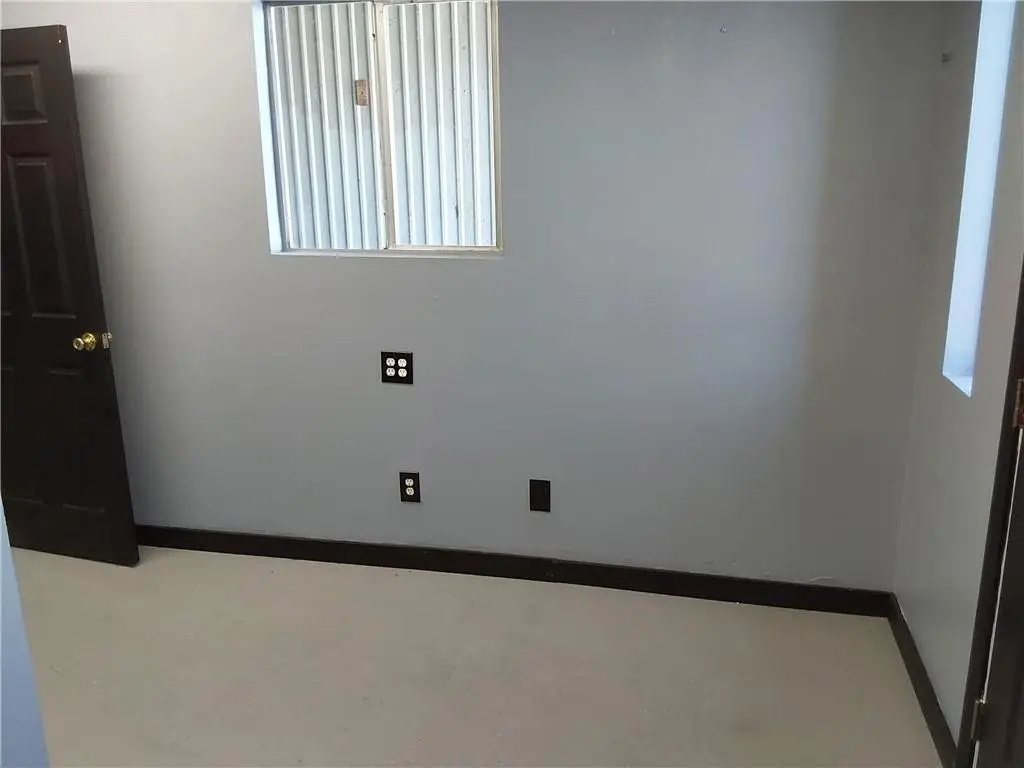 Picture 4
