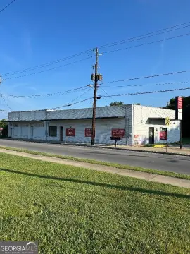 Operating Convenience Store with Lease Space
