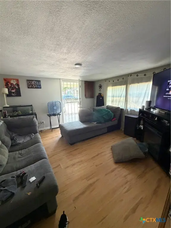 Picture 10