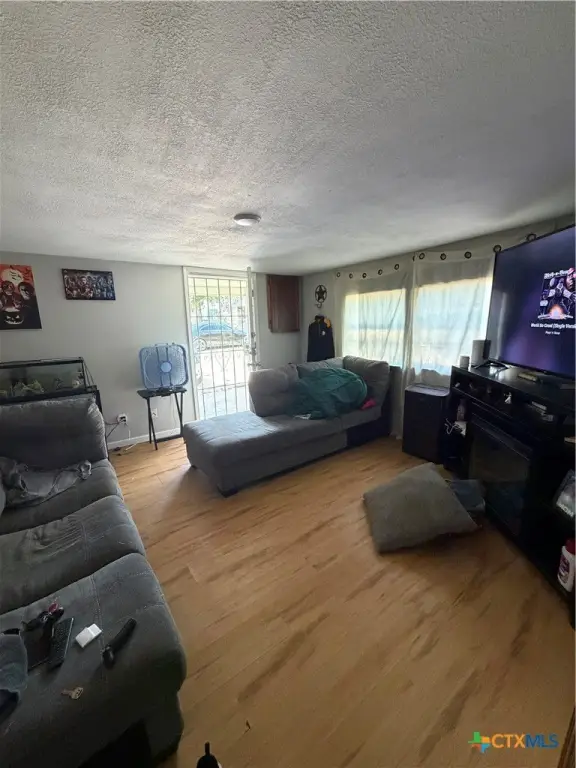 Picture 9
