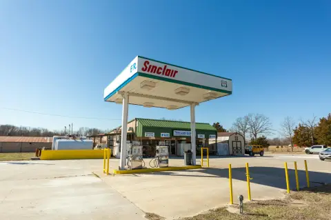 Turnkey Business Near Stockton Lake