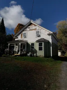 Remodeled Duplex in Chateaugay Village