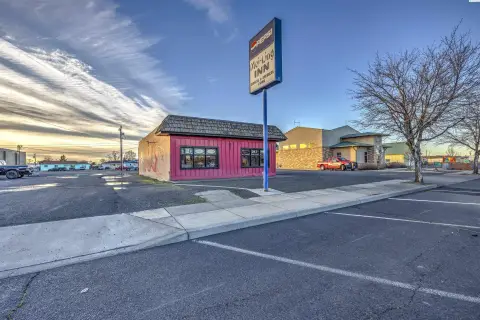 Established Downtown Restaurant Property