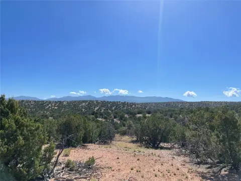 Santa Fe Land with Views