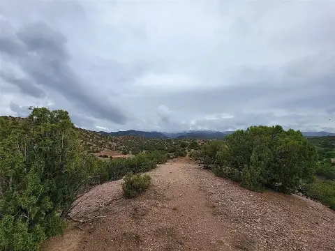 Land in Northern Santa Fe