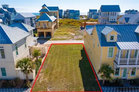 Port Aransas Land with Courtyard