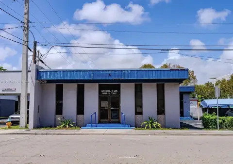 North Miami Beach Retail/Office Space