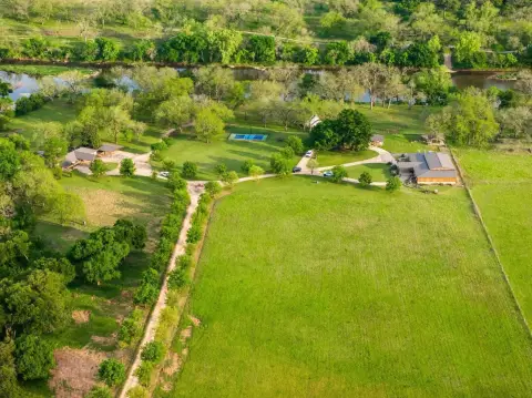 Brazos River Estate with Event Venue