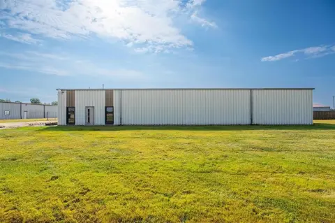 Industrial Building with Fenced Yard